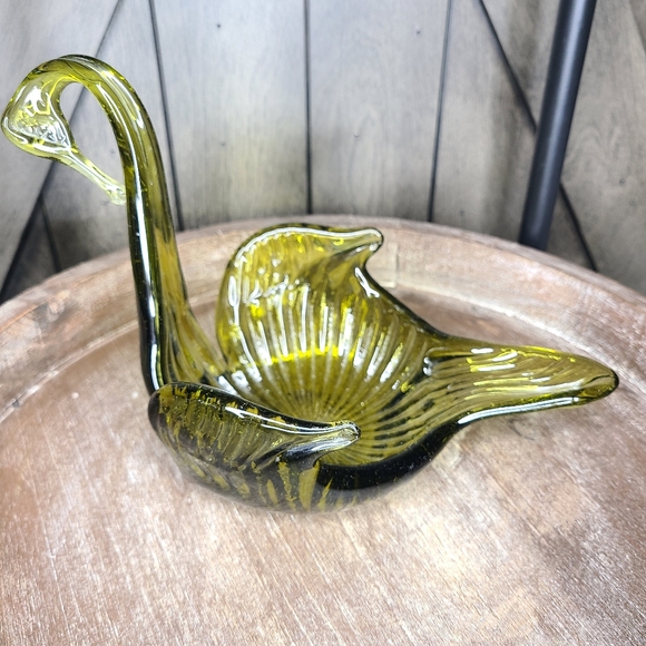 Vintage Hand Blown Art Glass Swan Trinket Dishes In Olive Green and Amber - Picture 3 of 12